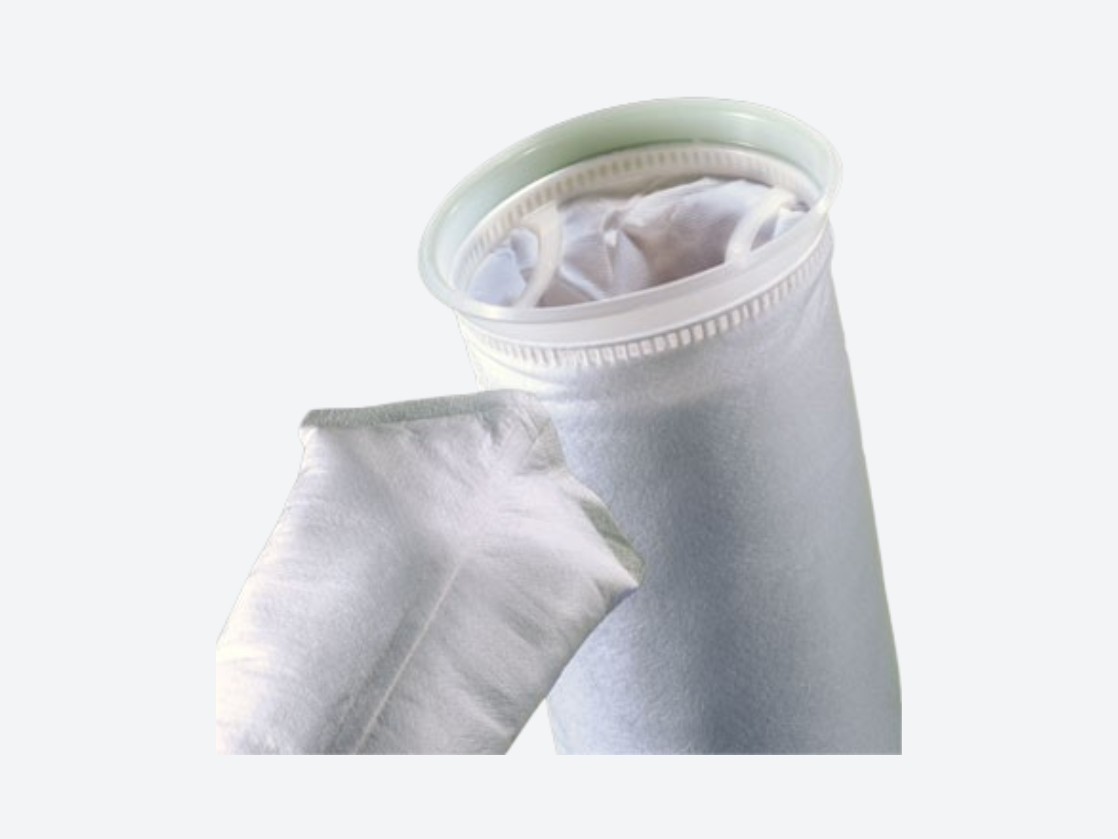 Extended life polypropylene filter bag