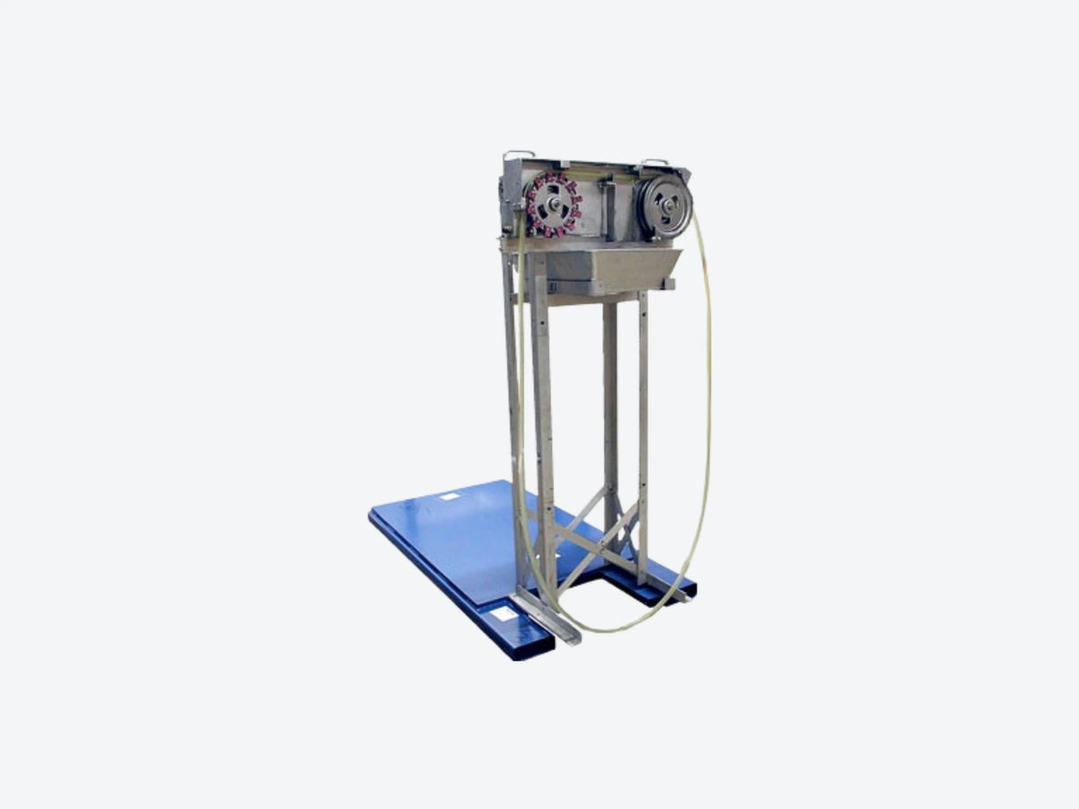 Oil Skimmers pallet-mounted mobile oil skimming system for industrial pits, tanks and sumps