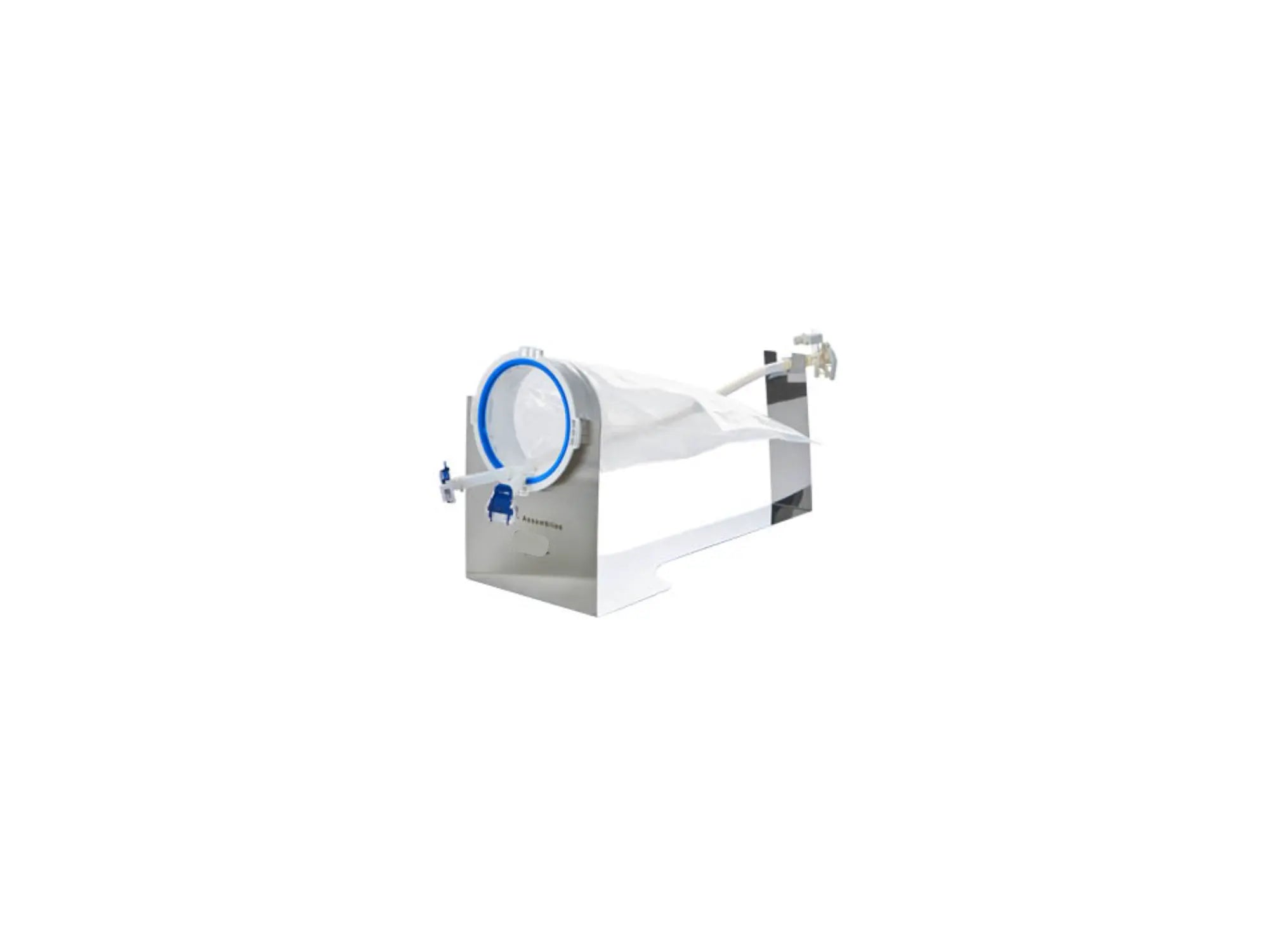 Single-use bioprocess bag assembly installed in a support container
